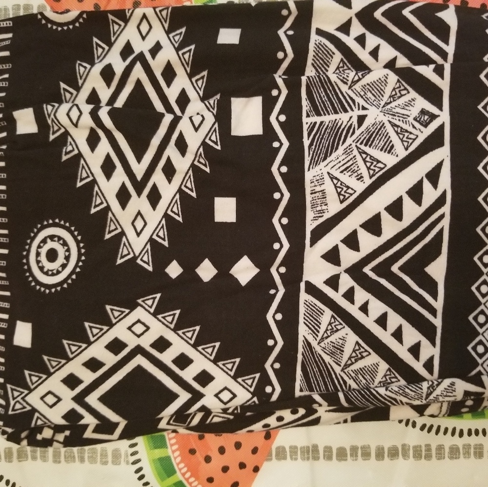 Tribal print leggings